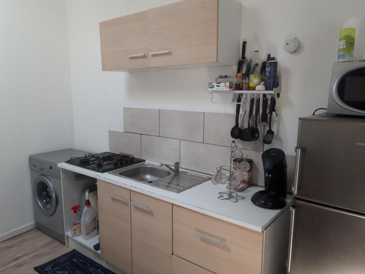 Appartement F1 Meuble 3 Personnes Aubenas Buitenkant foto